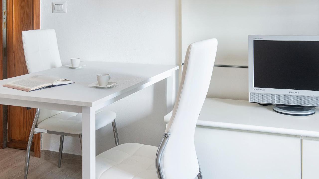 Costa 7A Apartment Алгеро Екстериор снимка
